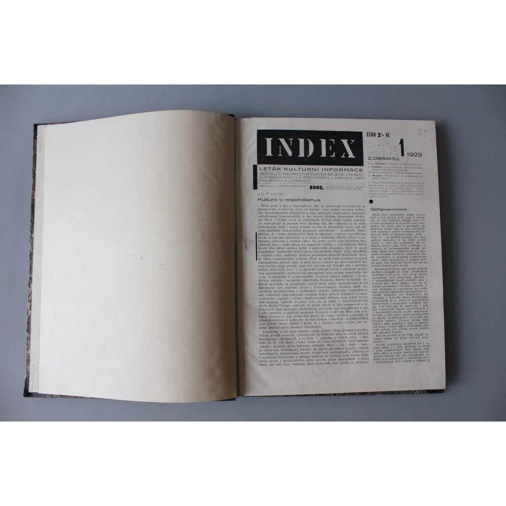 Index. List pro kulturní politiku 1929-1930, roč. 1-2 (časopis, avantgarda, mj. Kulturní dům v Brně; Rossmann - Hospodářská krise moderního malířství, ŠUŘ v Brně; Výstava Civilisovaná žena; Le Corbusier - Teige; foto: Man Ray, Funke)