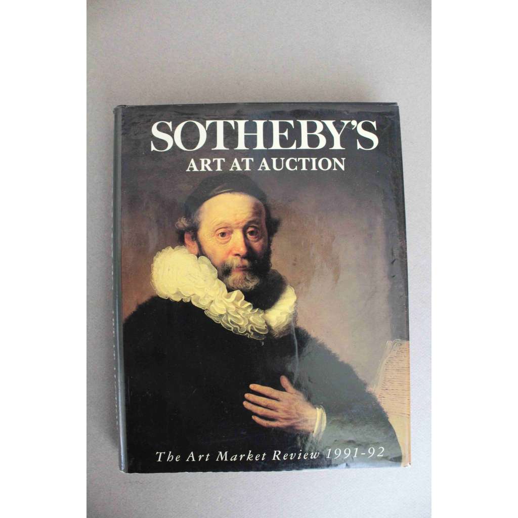 Sotheby´s Art at auction. The Art Market Review 1991-92 (Umění v aukci Sotheby's.; aukční katalog, malířství, fotografie, grafika, nábytek, šperky, mj. Weston, Kertész, Schiele, Delvaux, Degas, Picasso, Turner, Cranach, Rembrandt, Sisley)