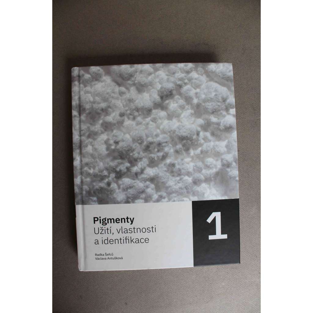 Pigmenty a jejich identifikace 1, 1 díl Bílé pigmenty (malířství, malířské materiály, restaurování, barvy) Pigmenty a jejich identifikace 1, 1 díl Bílé pigmenty (malířství, malířské materiály, restaurování, barvy)