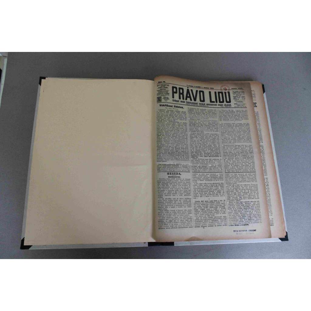 Právo lidu 1923, ročník XXXII (duben) (noviny, deník, první republika, sociální demokracie mj. Krveprolití v Essenu, O Marxovi a náboženství, Rusko a Maďarsko, Teorie inflace, Mussolini) Právo lidu 1923, ročník XXXII (duben) (noviny, deník, první republika, sociální demokracie mj. Krveprolití v Essenu, O Marxovi a náboženství, Rusko a Maďarsko, Teorie inflace, Mussolini)