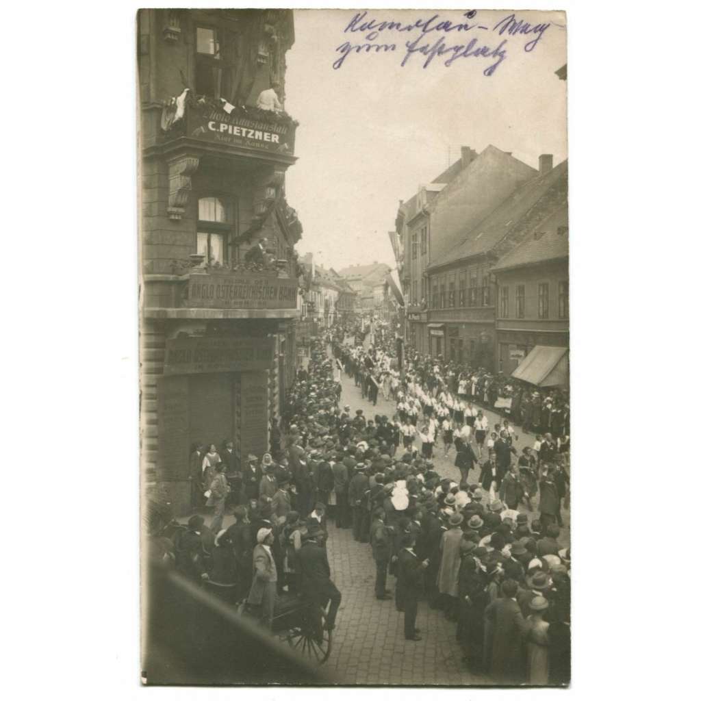 Chomutov, Komotau, obchod, slavnost, průvod, lidé