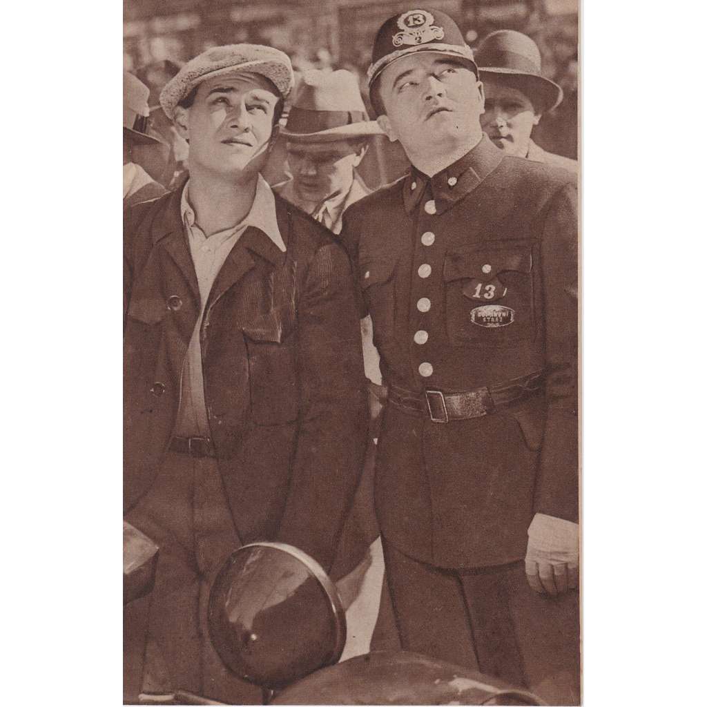 Pudr a benzín. Bio-program v obrazech. Filmový prospekt z kina. (režie Jindřich Honzl, hrají Voskovec, Werich)