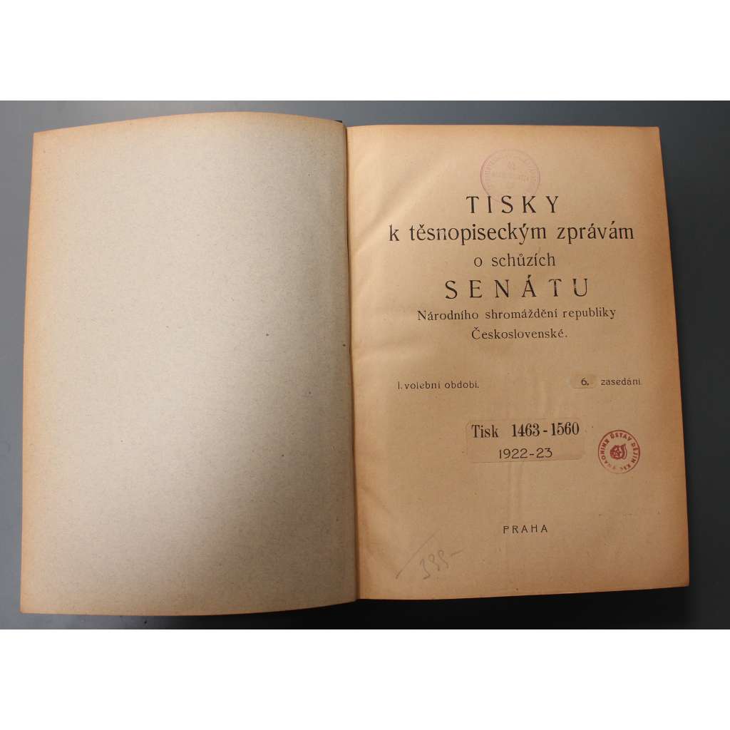 Tisky k těsnopiseckým zprávám o schůzích senátu (senát, první republika, tisky, zákony; polokožená vazba - vazba kůže)