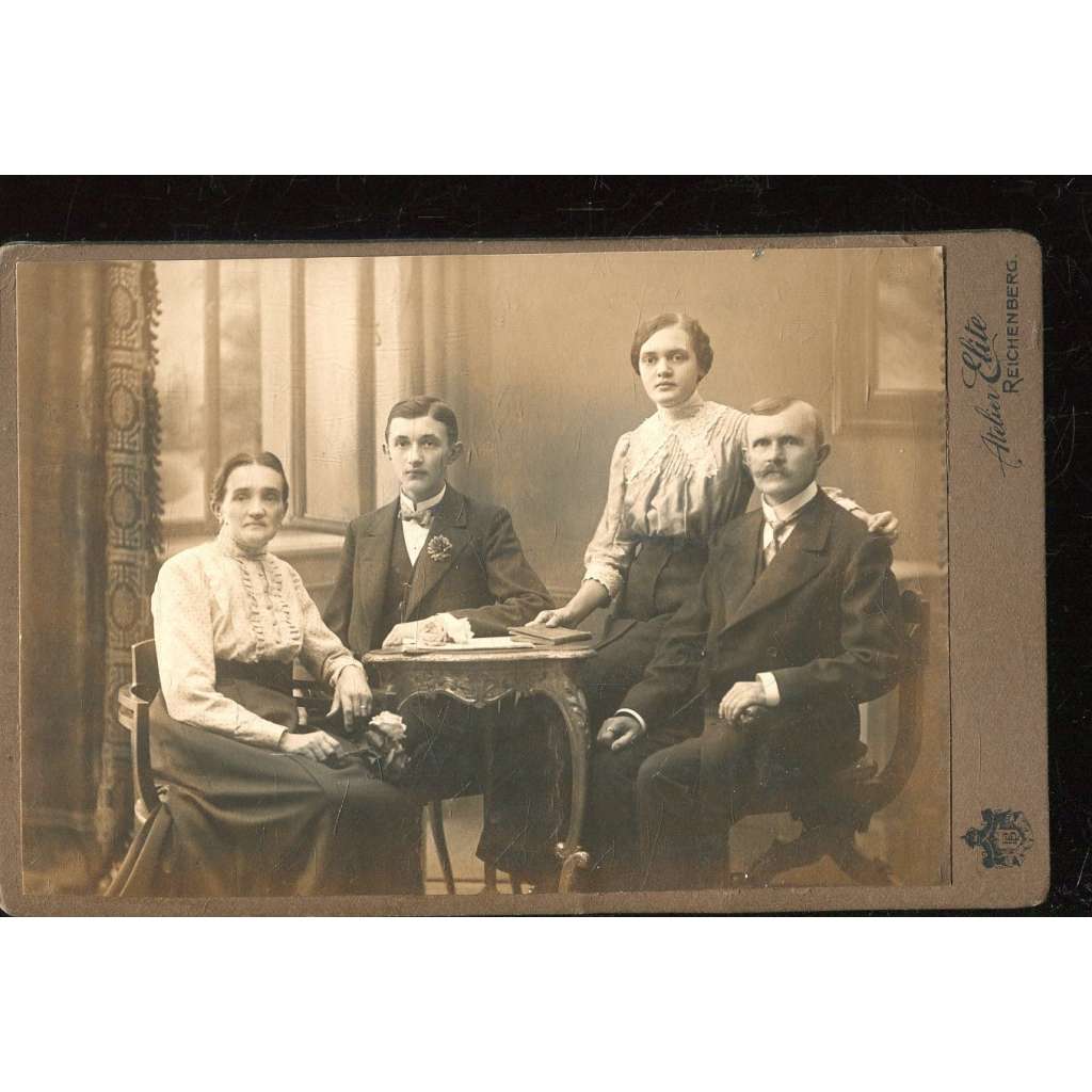 Stará fotografie - kabinetka (Atelier Elite, Liberec)