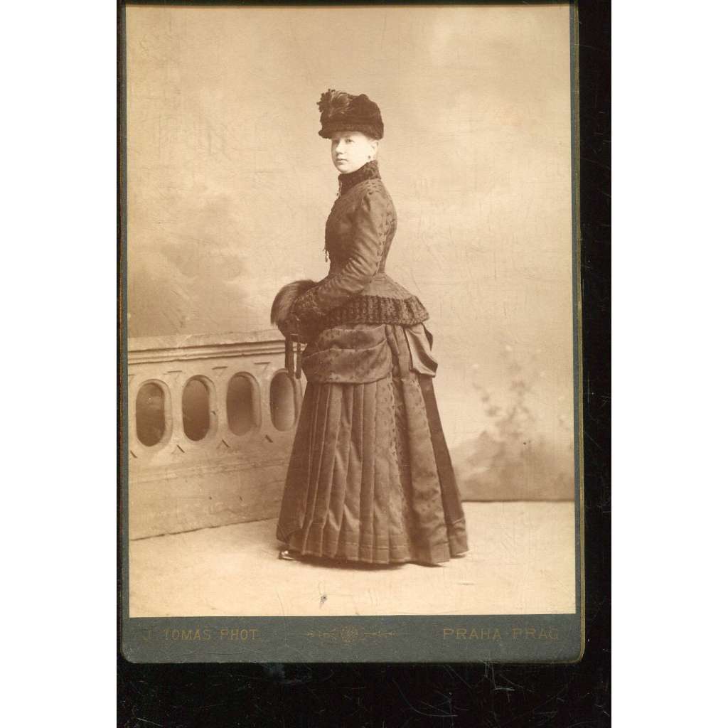 Stará fotografie - kabinetka (J. Tomáš, Praha)