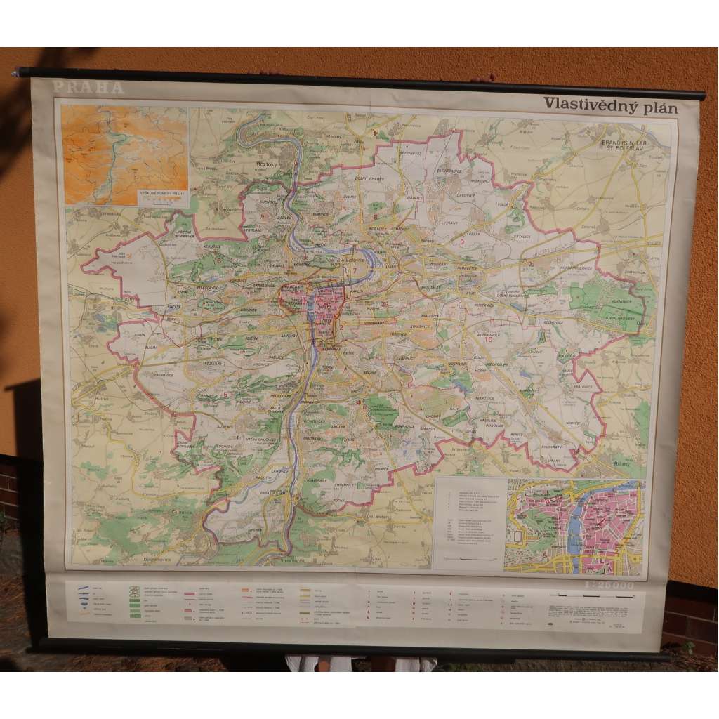 Praha vlastivědný plán - mapa Prahy - školní plakát, výukový obraz, zeměpis