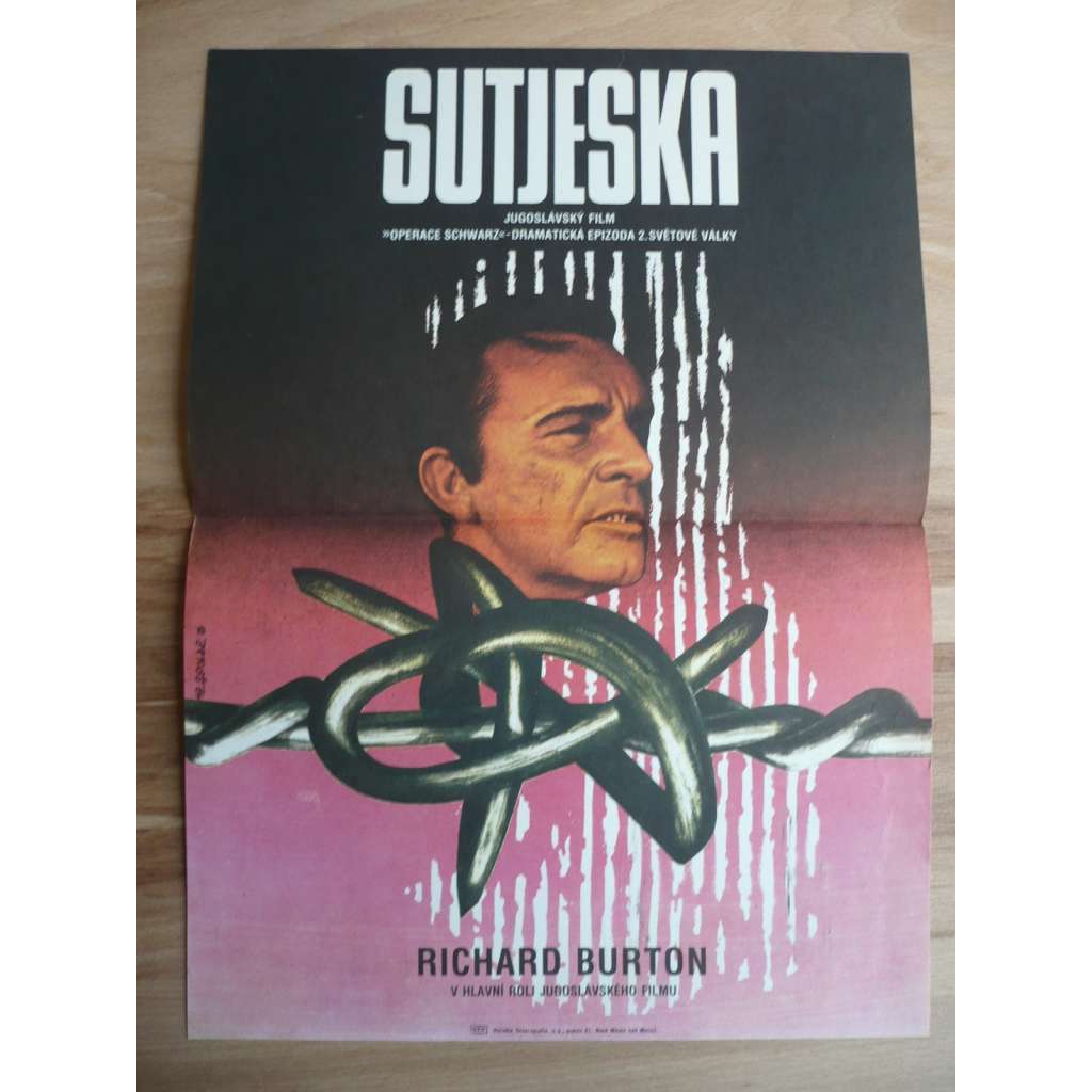 Sutjeska (filmový plakát, film Jugoslávie 1973, režie Stipe Delic, Hrají: Richard Burton, Velimir 'Bata' Živojinovič, Irene Papas)