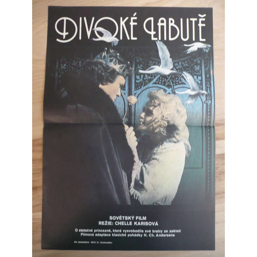 Divoké labutě (filmový plakát, film SSSR/Estonsko 1987, režie Chelle Karisová, Hrají: Kaspar Jancis, Arvo Kruusement, Katri Horma)