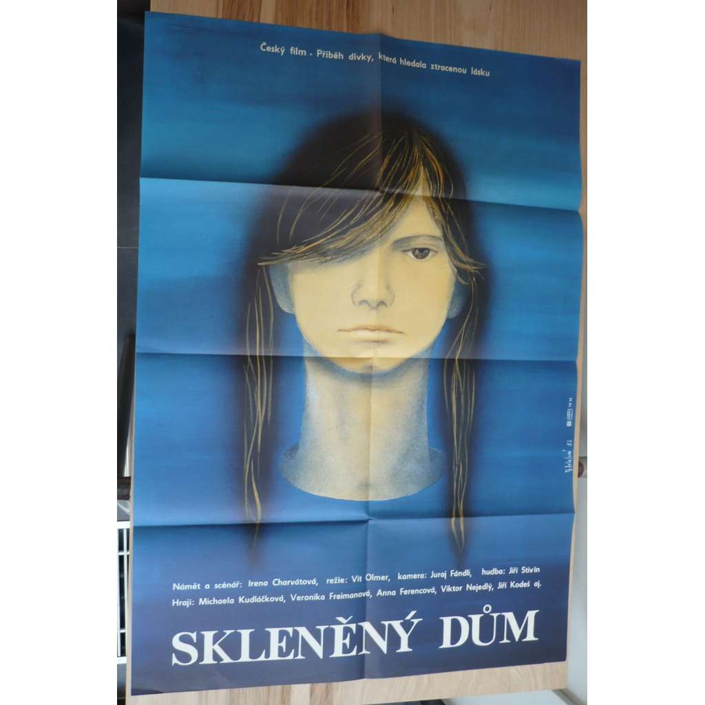 Skleněný dům (filmový plakát, film ČSSR 1981, režie Irena Charvátová, Hrají: Michaela Kudláčková, Veronika Freimanová, Anna Ferencová)