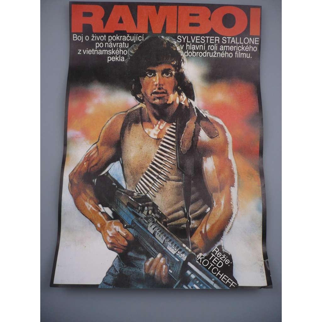 Rambo I První krev (filmový plakát, film USA 1982, režie Ted Kotcheff, Hrají: Sylvester Stallone, Richard Crenna, Brian Dennehy)