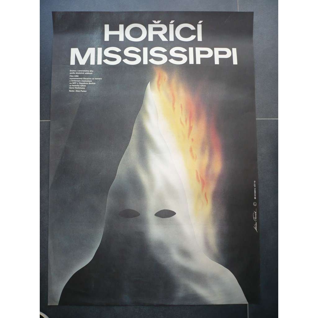 Hořící Mississippi (filmový plakát, film USA 1988, režie Alan Parker, Hrají: Gene Hackman, Willem Dafoe, Frances McDormand)