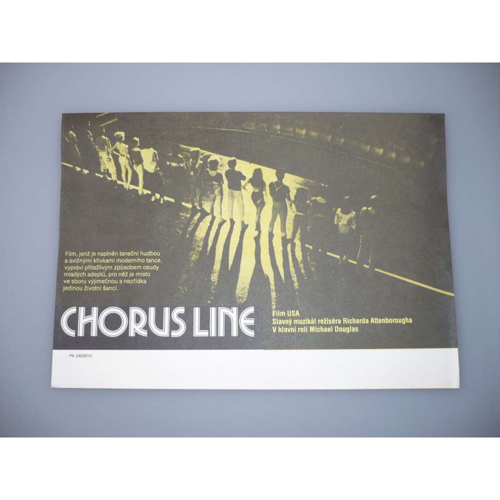 Chorus Line (filmový plakát, papírová fotoska, slepka, film USA 1985, režie  Richard Attenborough, Hrají: Michael Douglas, Janet Jones, Terrence Mann)