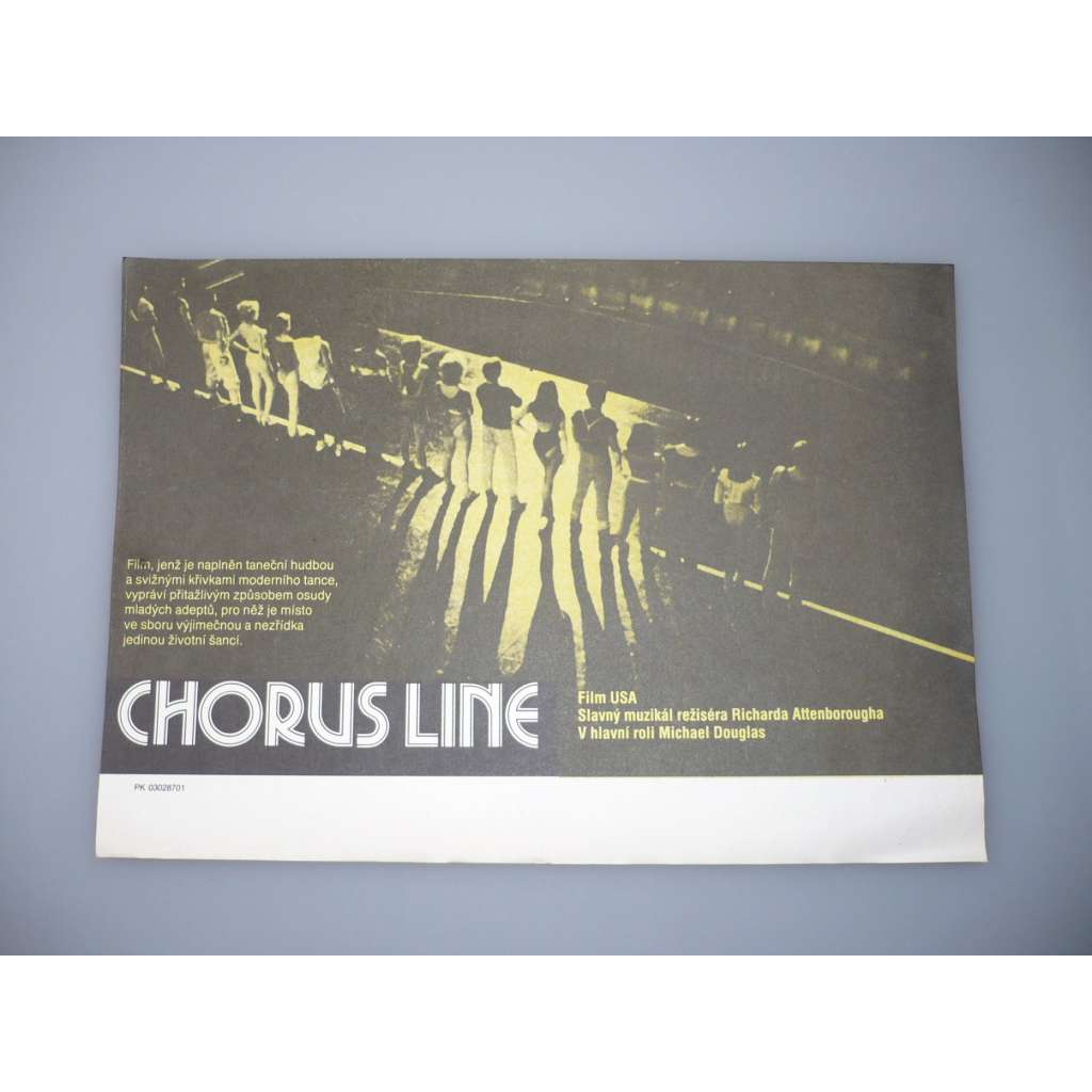 Chorus Line (filmový plakát, papírová fotoska, slepka, film USA 1985, režie  Richard Attenborough, Hrají: Michael Douglas, Janet Jones, Terrence Mann)