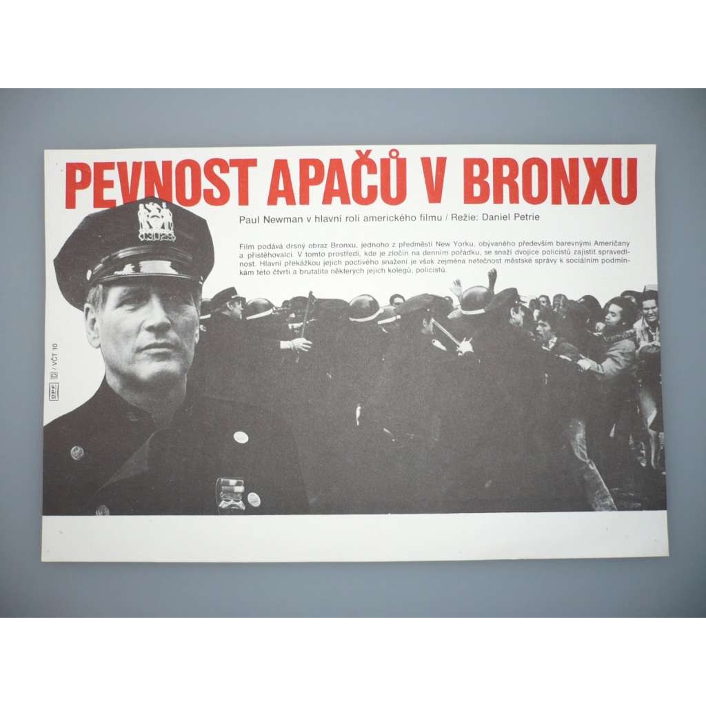 Pevnost Apačů v Bronxu (filmový plakát, papírová fotoska, slepka, film USA 1981, režie Daniel Petrie, Hrají: Paul Newman, Edward Asner, Ken Wahl)