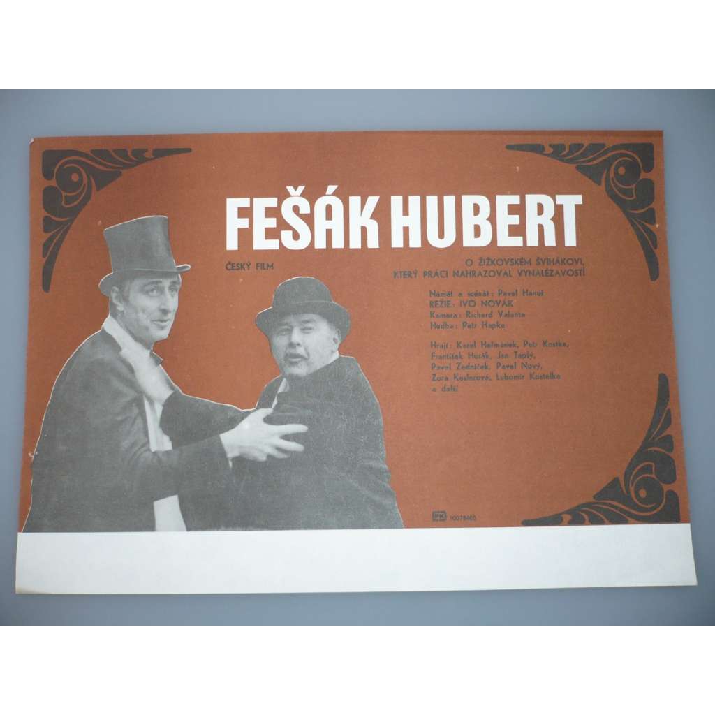 Fešák Hubert (filmový plakát, papírová fotoska, slepka, film ČSSR 1984, režie  Ivo Novák, Hrají: Karel Heřmánek, Petr Kostka, Josef Somr)