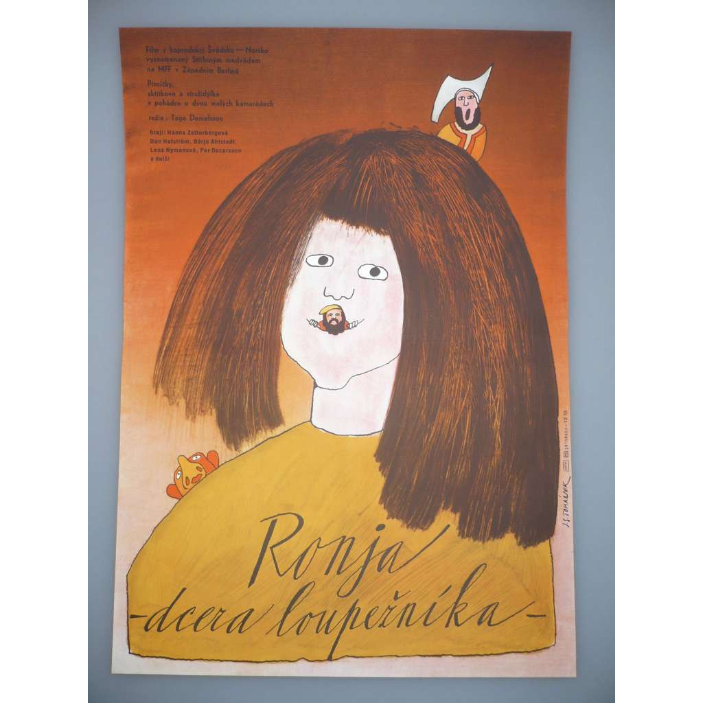Ronja, dcera loupežníka (filmový plakát, film Švédsko 1984, režie Tage Danielsson, Hrají: Hanna Zetterberg, Dan Håfström, Börje Ahlstedt)