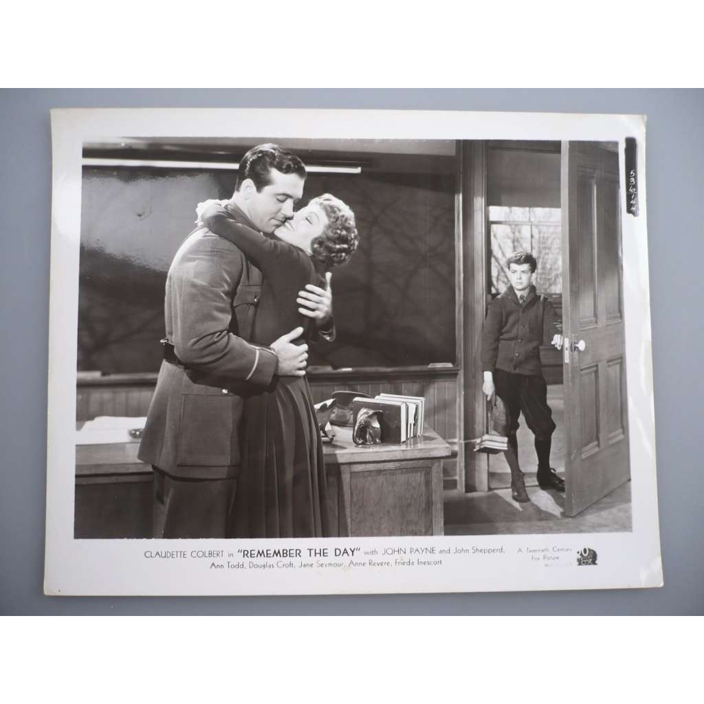 Fotoska - Sbohem mládí / Remember the day (film USA 1941, režie enry King, Hrají: Claudette Colbert, John Payne, Shepperd Strudwick) - ORIG. CINEMA-PHOTO