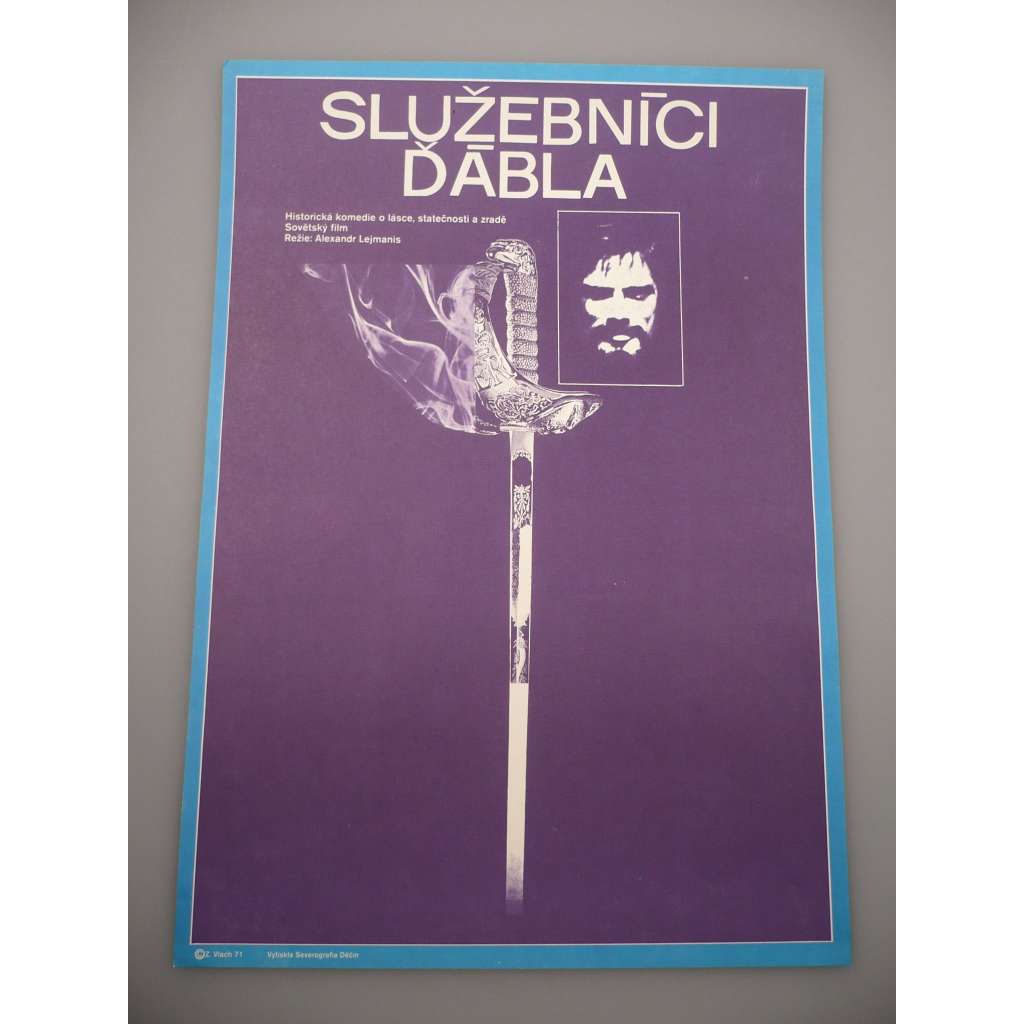 Služebníci ďábla (filmový plakát, film SSSR 1970, režie Aleksandrs Leimanis, Hrají: Eduards Pāvuls, Ingrīda Andriņa, Elza Radziņa)