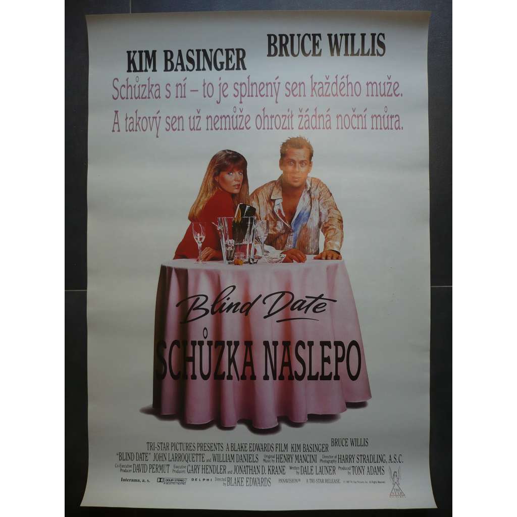 Schůzka naslepo (filmový plakát, film USA 1987, režie Blake Edwards, Hrají: Bruce Willis, Kim Basinger, John Larroquette)