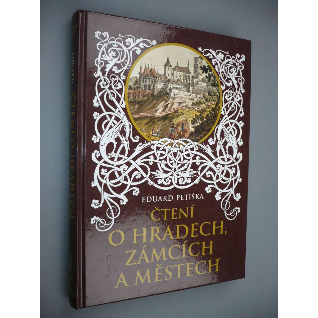 Čtení o hradech, zámcích a městech [hrady, zámky]