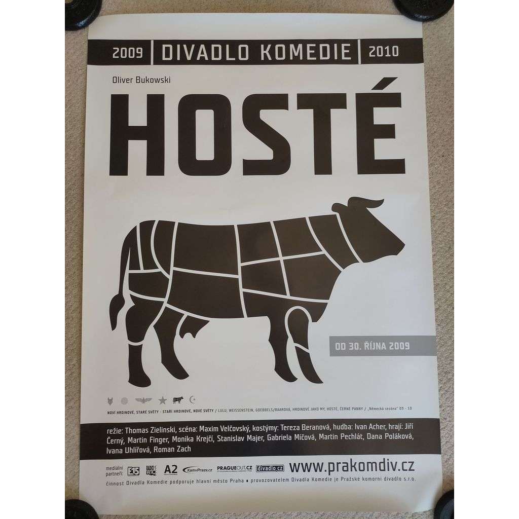 Hosté - Oliver Bukowski - Divadlo Komedie 2009, 2010 - reklamní plakát