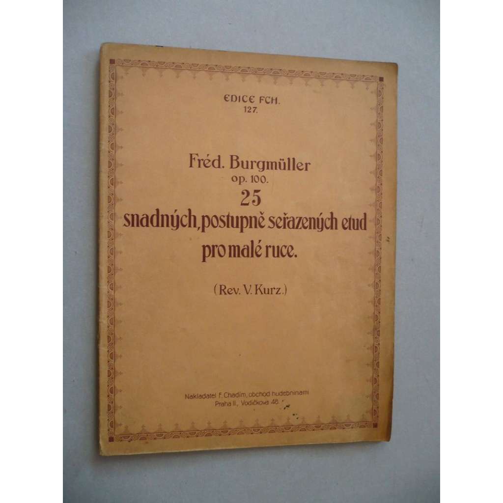 25 snadných, postupně seřazených etud...