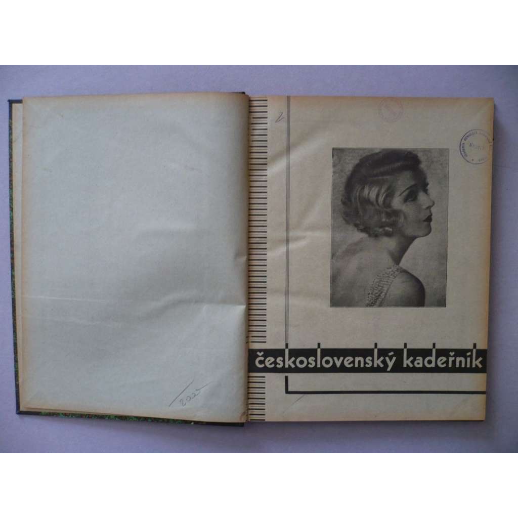 Československý kadeřník, roč.11 (1934) [kadeřnictví, účes, vlasy, kadeřník, holič, vlásenkář, účesy, móda, stříhání a úprava vlasů]