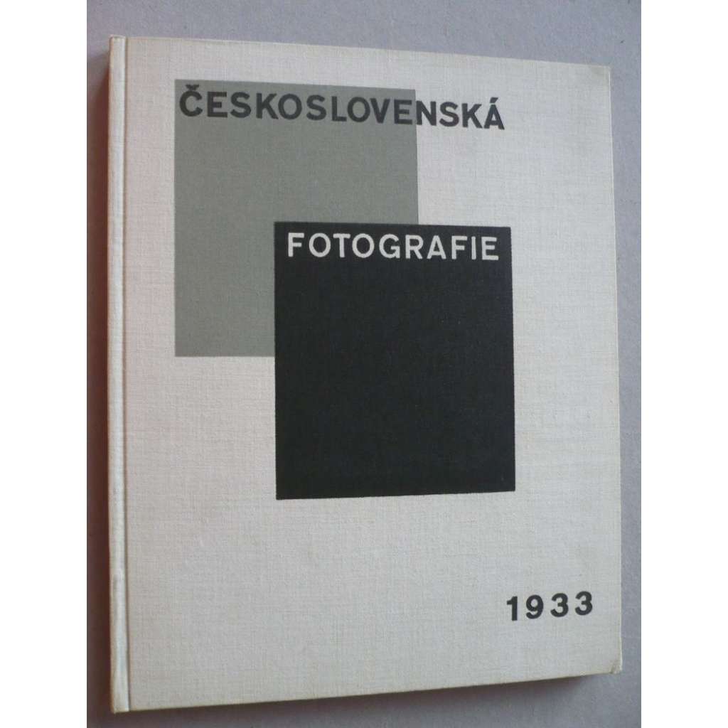 Československá fotografie 1933 (roč. III) [ročenka českých fotografů, hlubotiskové reprodukce umělecké fotografie, mj. fotografové Drtikol, Funke, Jeníček, Sudek, Růžička, Plicka, Lauschmann, Wiškovský ad.]