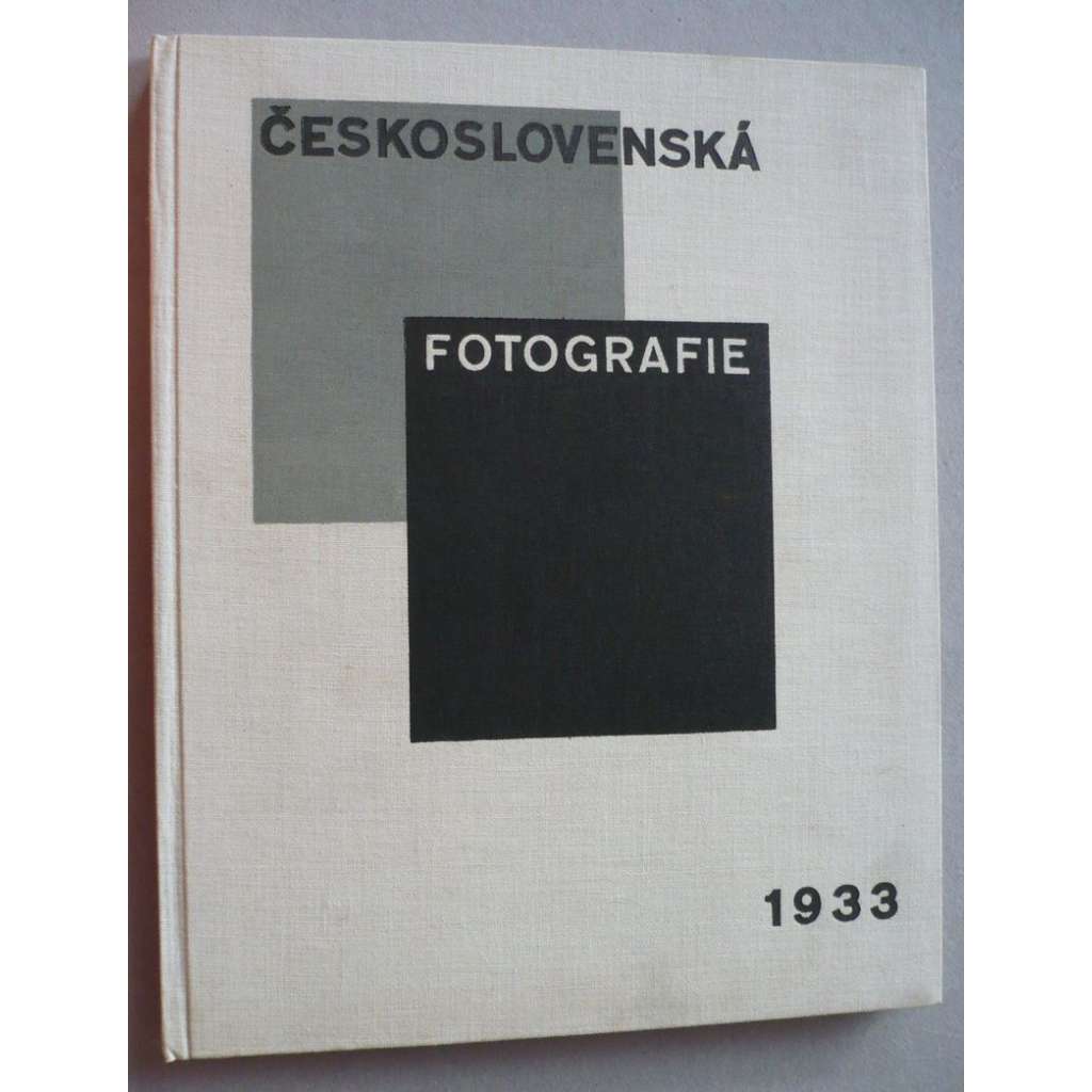 Československá fotografie 1933 (roč. III) [ročenka českých fotografů, hlubotiskové reprodukce umělecké fotografie, mj. fotografové Drtikol, Funke, Jeníček, Sudek, Růžička, Plicka, Lauschmann, Wiškovský ad.]