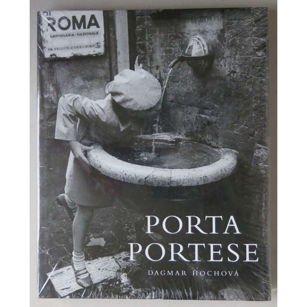 Porta portese [Dagmar Hochová, fotografie - cyklus fotografií, život v italských městech 70. a 80. let - lidé, živá fotografie, každodennost]
