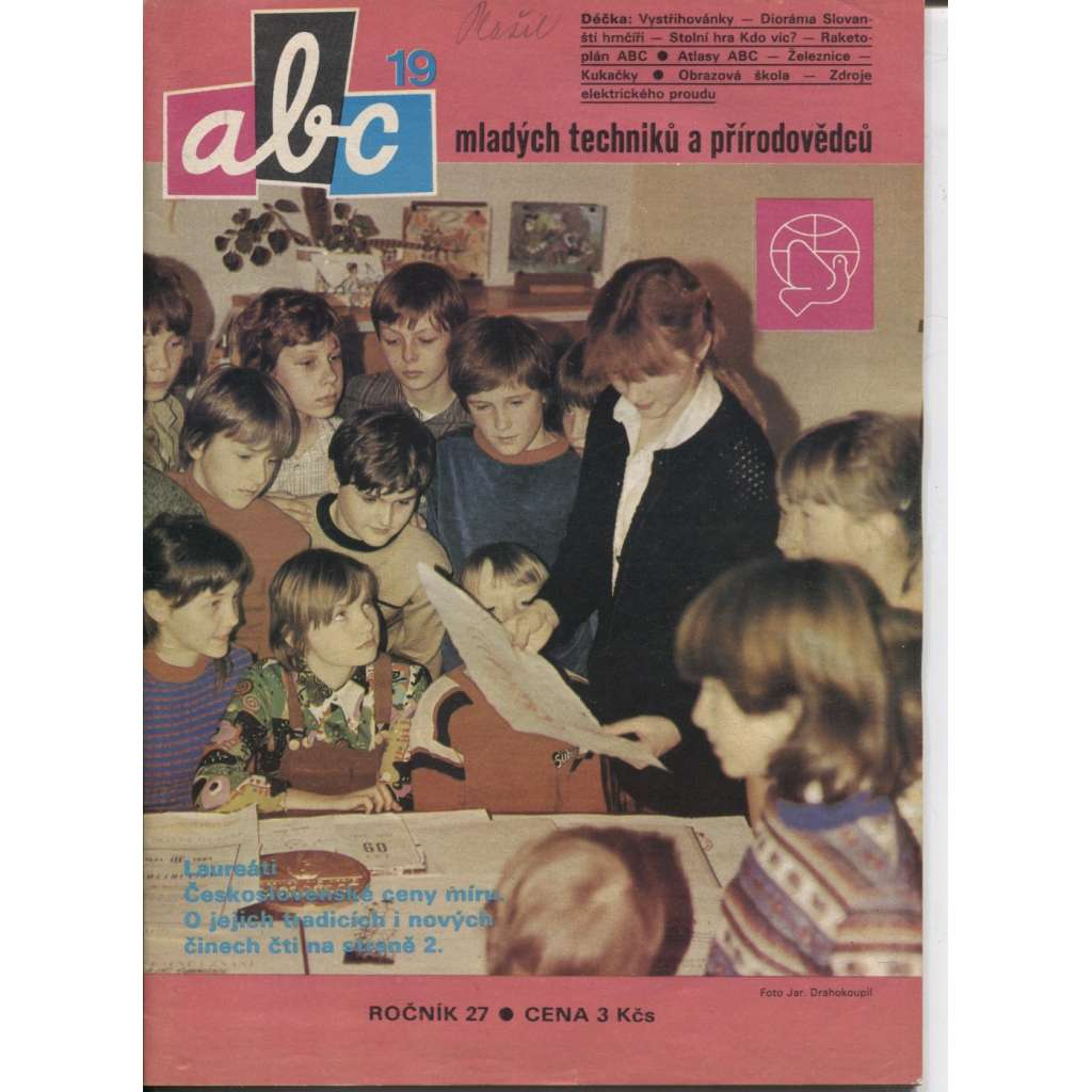 ABC mladých techniků a přírodovědců, číslo 19, ročník 27/1983 (Déčko: Vystřihovánky / Dioráma Slovanští hrnčíři / Stolní hra Kdo víc? / Raketoplán ABC)