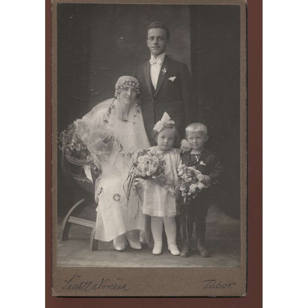 Stará fotografie - kabinetka (Šechtl a Voseček, Tábor) - rodina